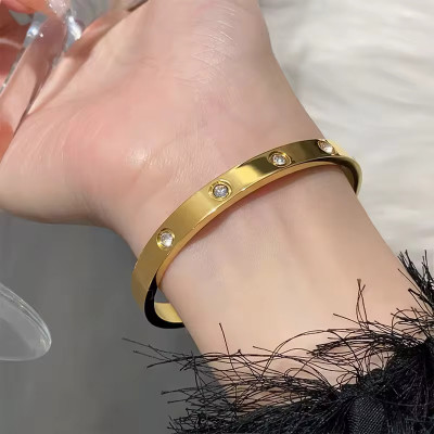 Fashion Jewelry Bracelet,18K Gold Plated Stainless Steel Waterpoof Jewelry Zircon Bangle CZ Bracelet for women - A1087